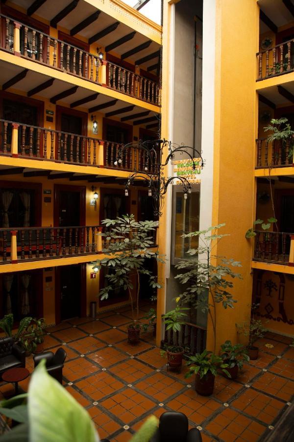 Hotel Catedral San Cristóbal de Las Casas المظهر الخارجي الصورة